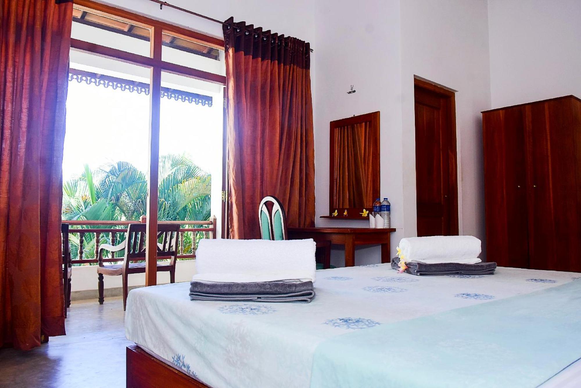 Arcadia Resort Hikkaduwa Room photo