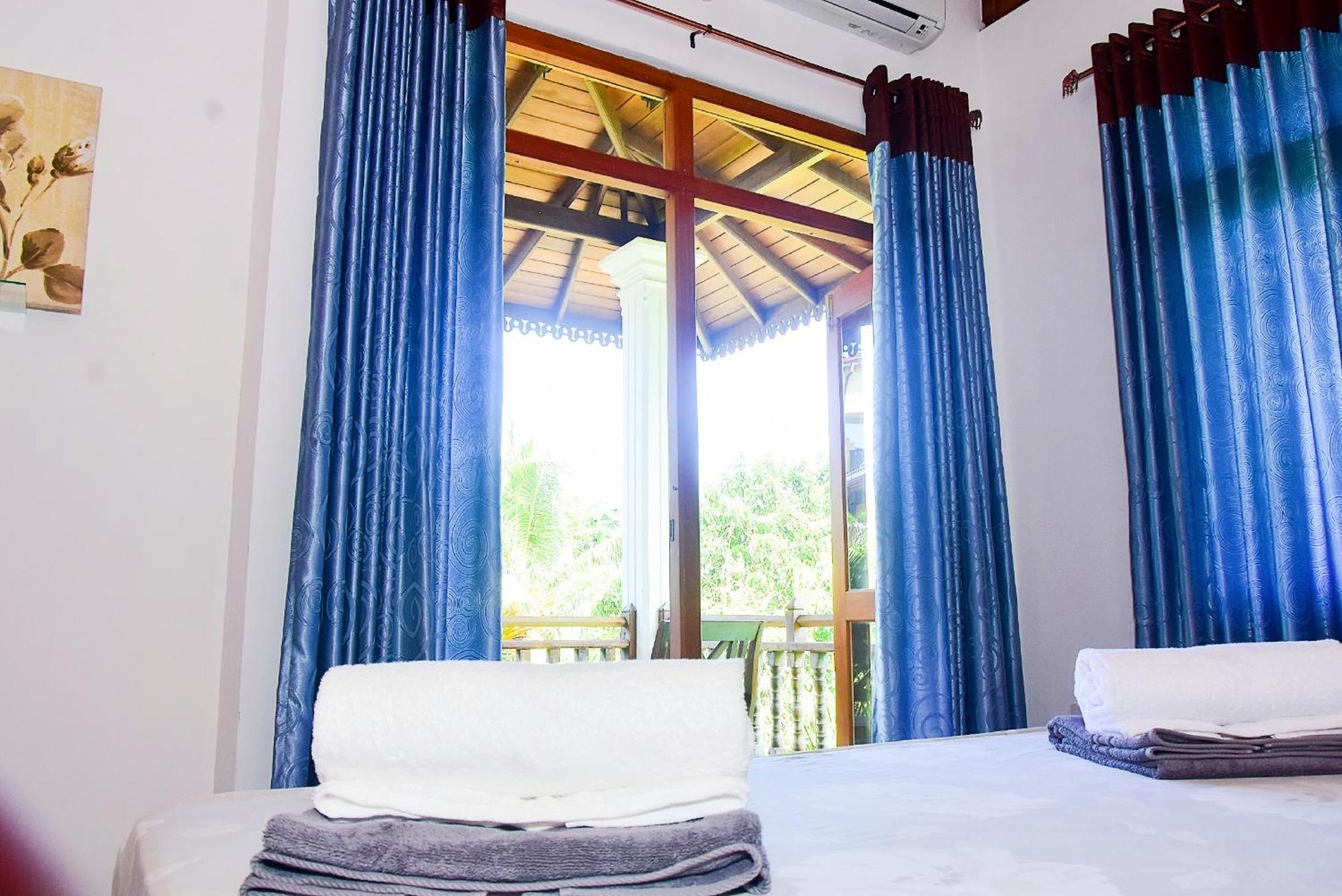 Arcadia Resort Hikkaduwa Exterior photo