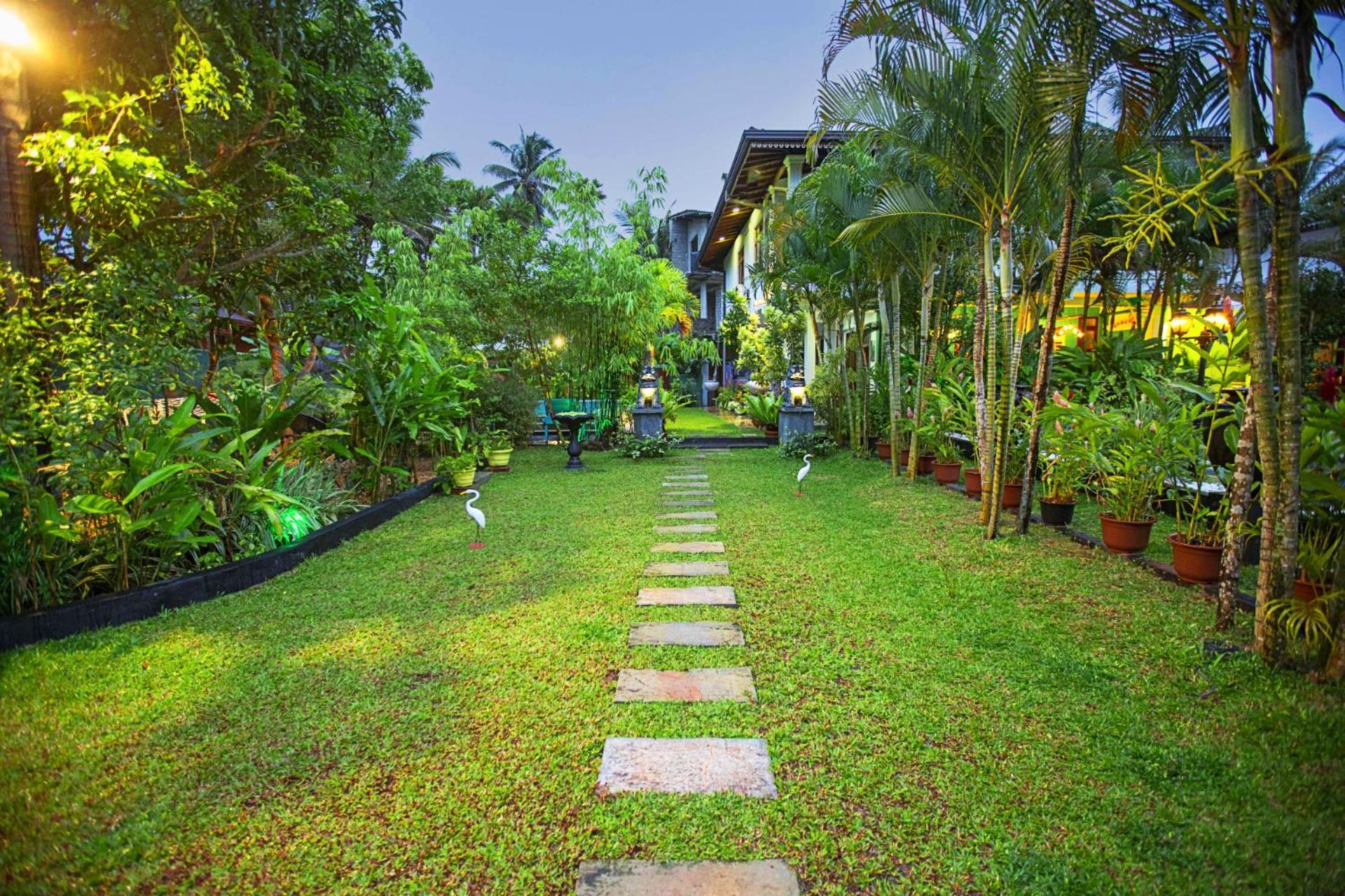 Arcadia Resort Hikkaduwa Exterior photo
